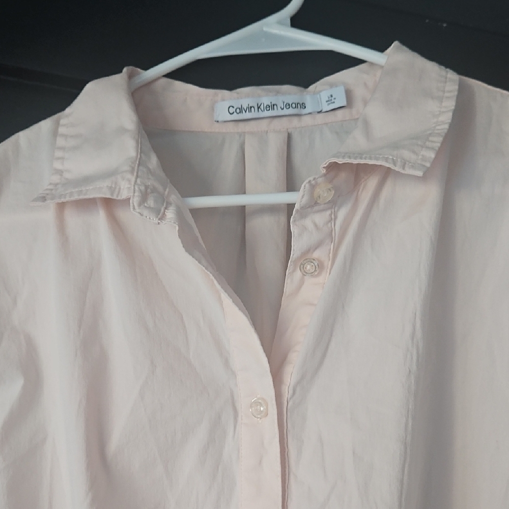 Large Calvin Klein Women's Light Pink Button Down Shirt - Picture 2 of 3